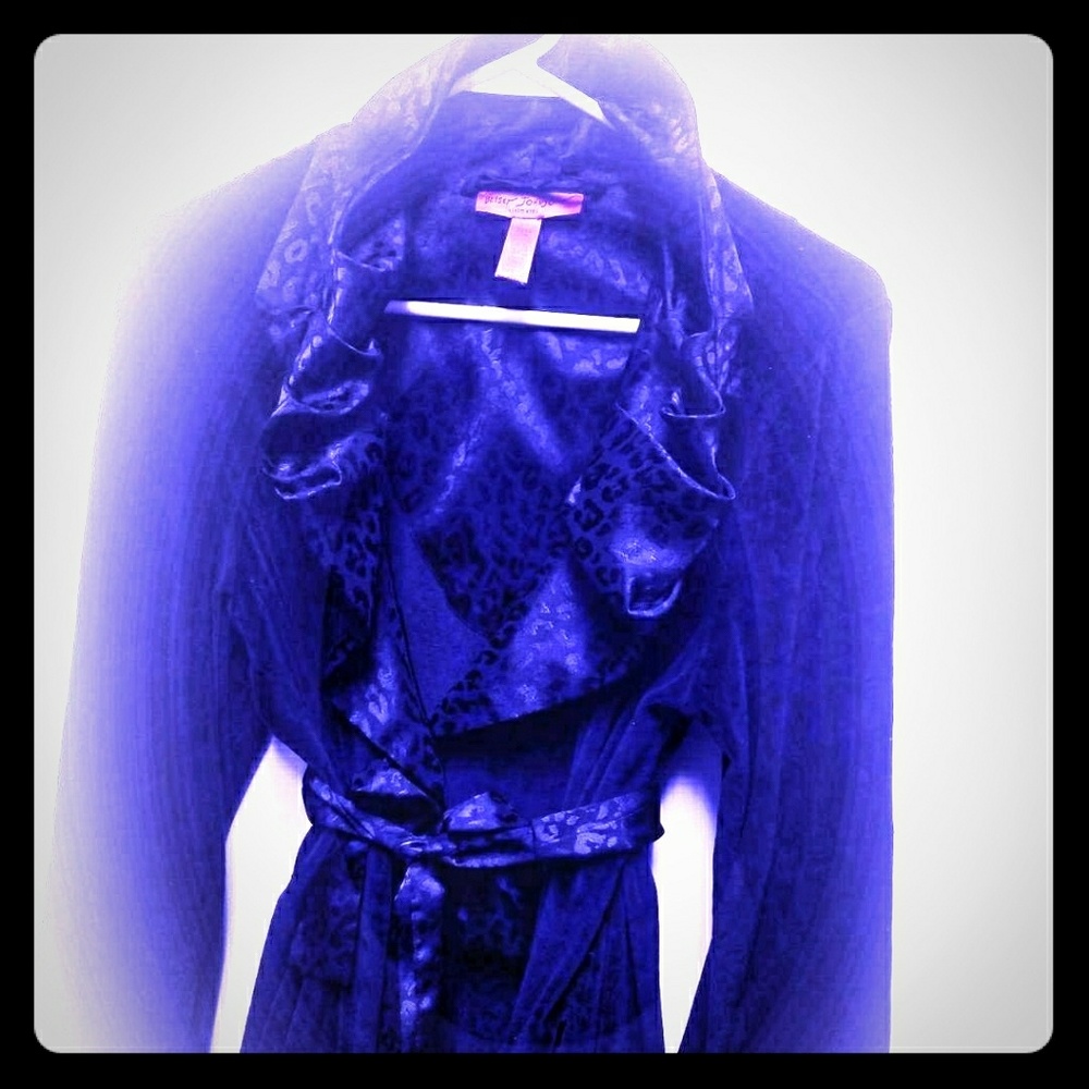 Betsey Johnson Velvet/Satin Robe EUC Large $45